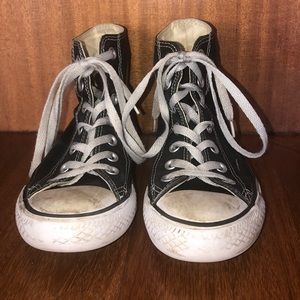 Worn black converse sz 5.5 women